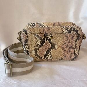 Madewell The‎ Transport Camera Bag snake embossed, both straps included, …